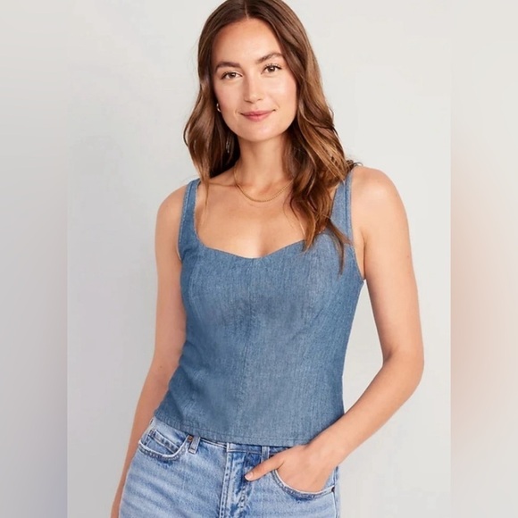 NWT! Old Navy Dark Wash Fitted Jean Cropped Top - Size Small 🤎 - Picture 1 of 4